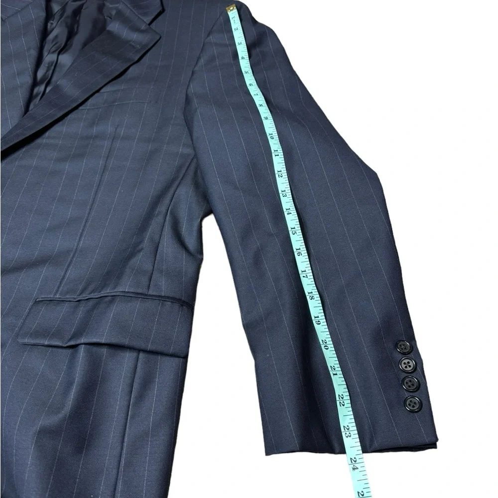 Hickey Freeman Loro Piana Boardroom Tasmanian Super 120’s Wool Pinstriped Blazer